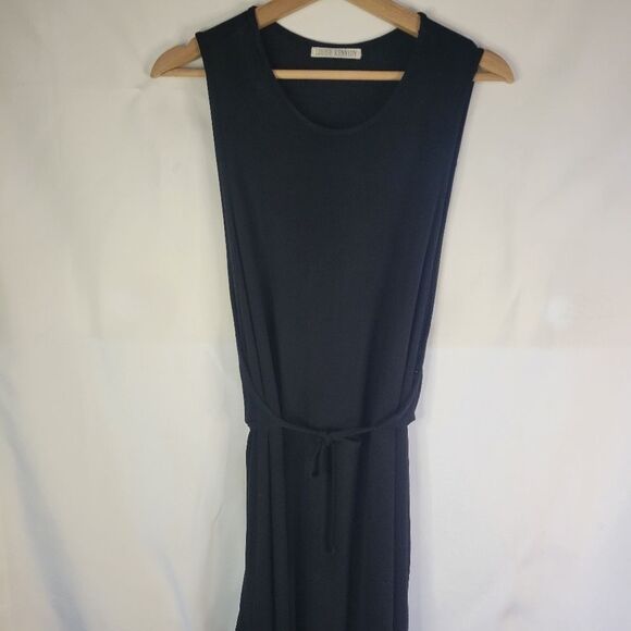 Louise Kennedy Elegant Black Sleeveless Wrap-Around Dress - Picture 6 of 14